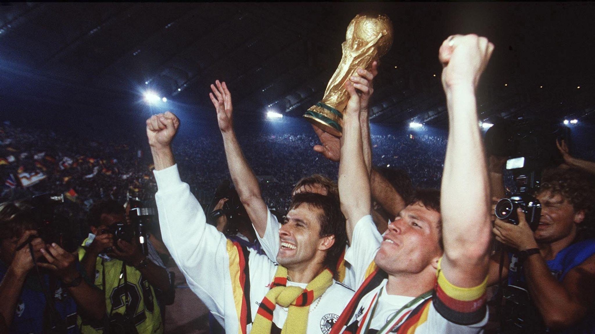 1990